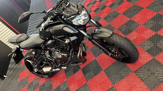 YAMAHA MT-07 ABS YAMAHA MT-07 ABS